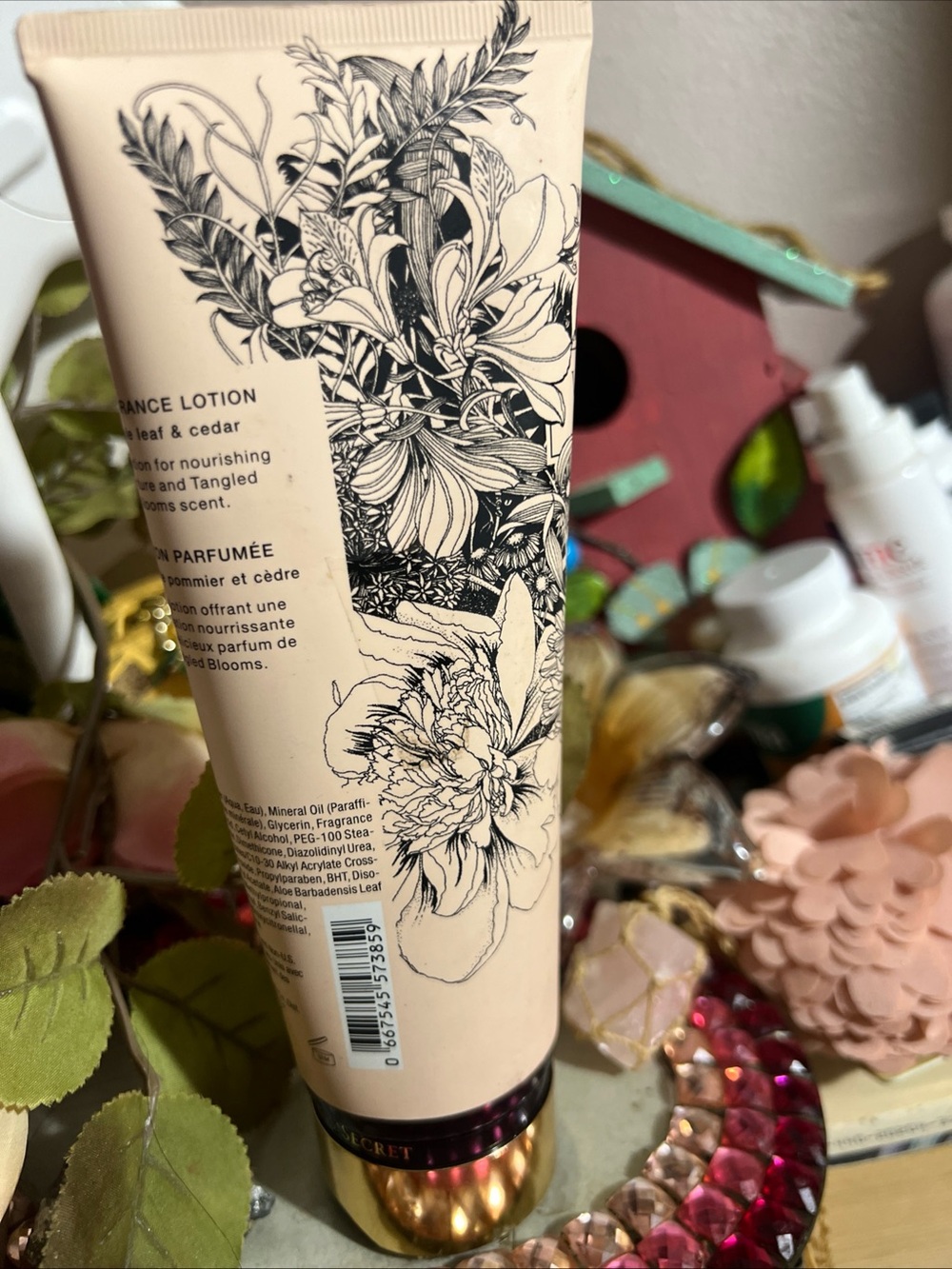 SEALED Victoria's Secret Tangled Blooms BODY LOTION full size. - Picture 3 of 4